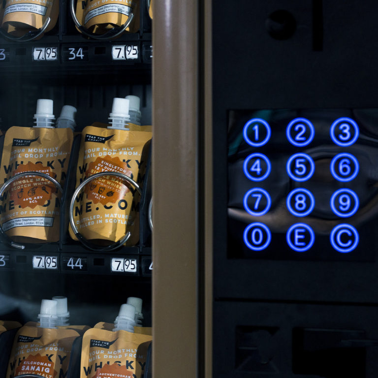 Whisky directo de un “vending machine” Bebedores de Puerto Rico